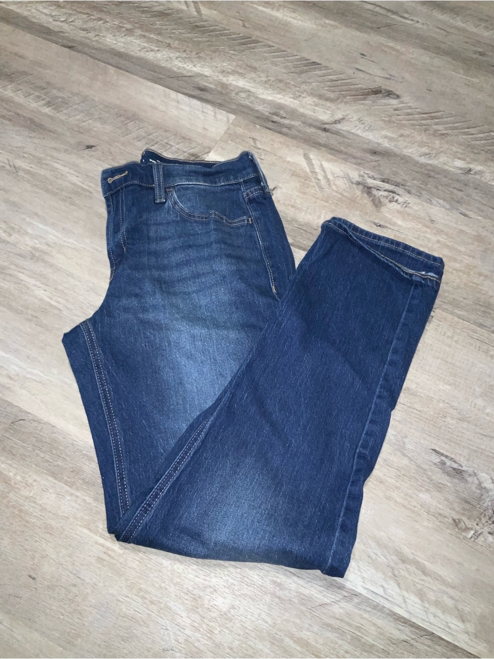 (Bin 30) Old Navy, Dark Wash, WOW Boyfriend Jeans, Size 4